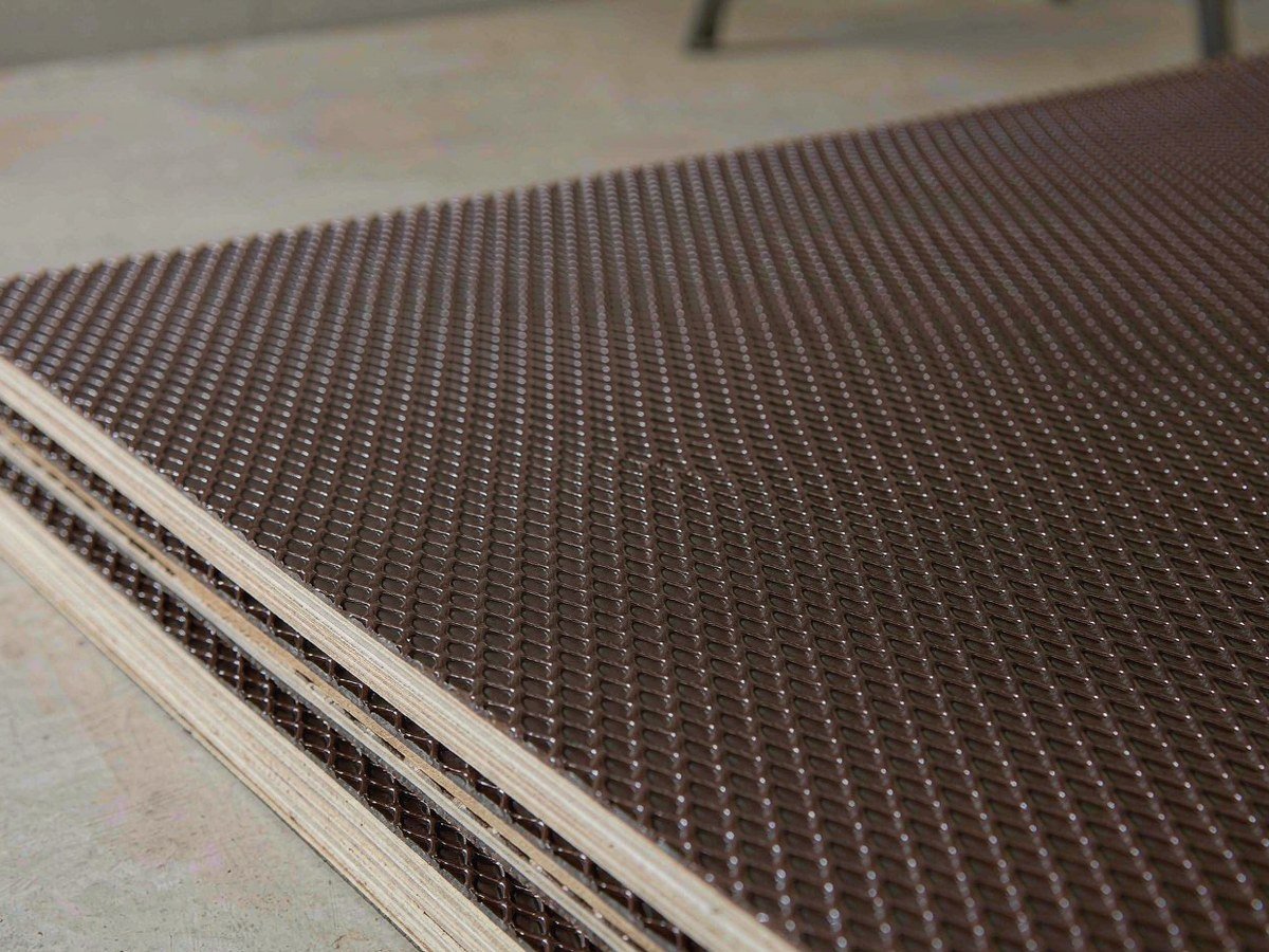Anti-Slip Film Faced Plywood